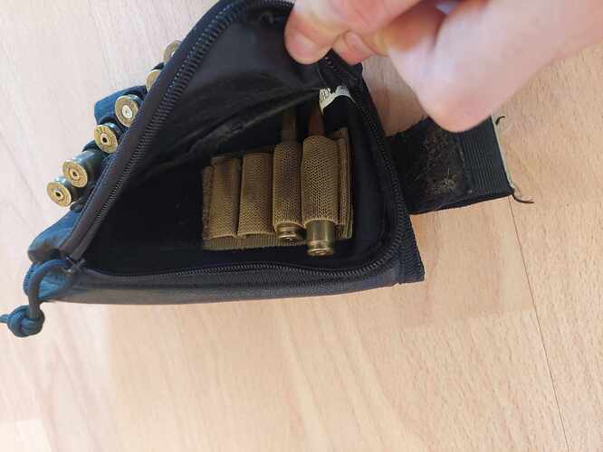 stock pouch black 1