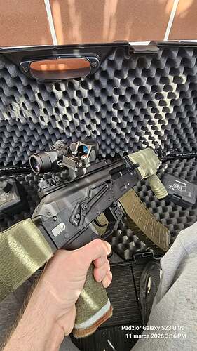 102e44ac-2d13-4361-bd51-c720e879a809