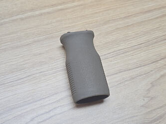 Repro Magpul MVG